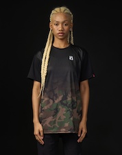 Ess. DIPPED camo 4