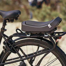 Urban Iki Junior Bincho Black – zadní dětské sedátko na kolo s adaptérem na nosič 3