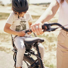 Urban Iki Junior Bincho Black – zadní dětské sedátko na kolo s adaptérem na nosič 5