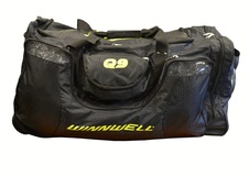 WW_104768_taška_Q9_wheelbag_černá